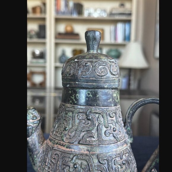 Antique Chinese Bronze Ritual Ewer – Kuilong Dragon Motif & Taotie Mask on Spout - Picture 8 of 8